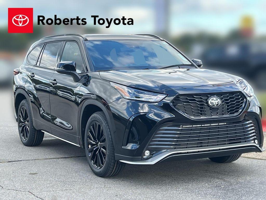 new 2025 Toyota Highlander car, priced at $50,963