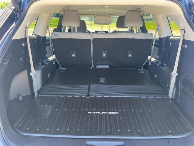 used 2024 Toyota Highlander car, priced at $43,499