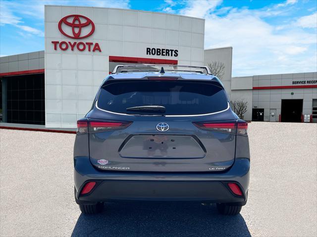 used 2024 Toyota Highlander car, priced at $43,499