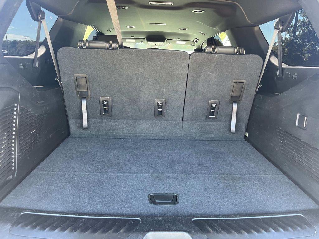 used 2021 GMC Yukon XL car, priced at $42,618