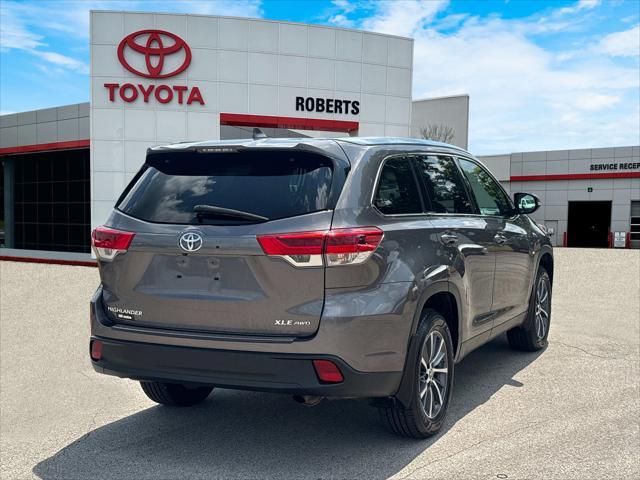 used 2019 Toyota Highlander car, priced at $25,899