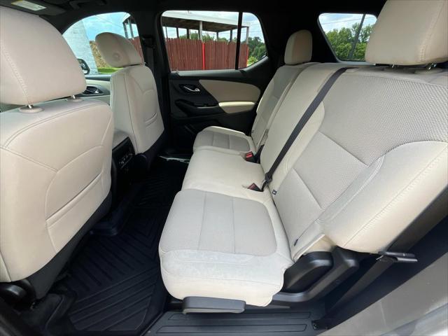 used 2023 Chevrolet Traverse car, priced at $25,290