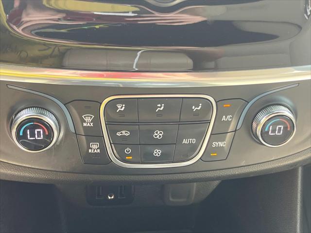 used 2023 Chevrolet Traverse car, priced at $25,290