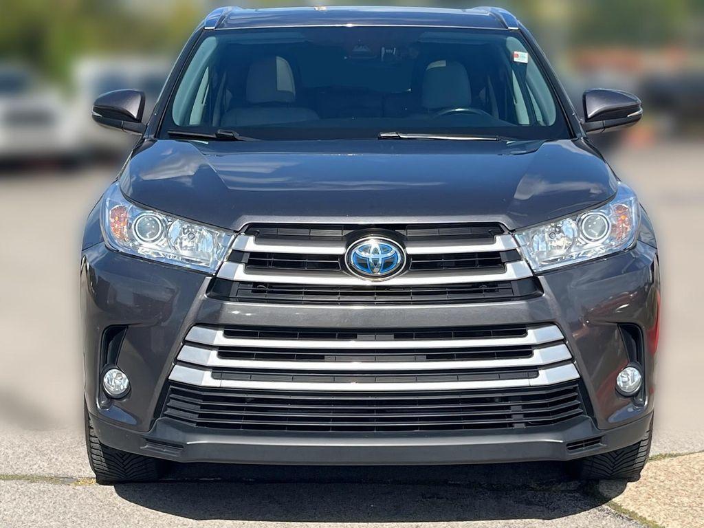 used 2018 Toyota Highlander Hybrid car, priced at $25,995