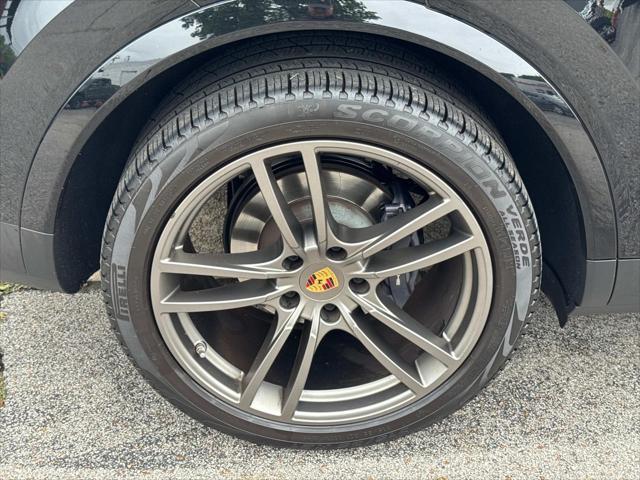 used 2022 Porsche Cayenne car, priced at $68,682
