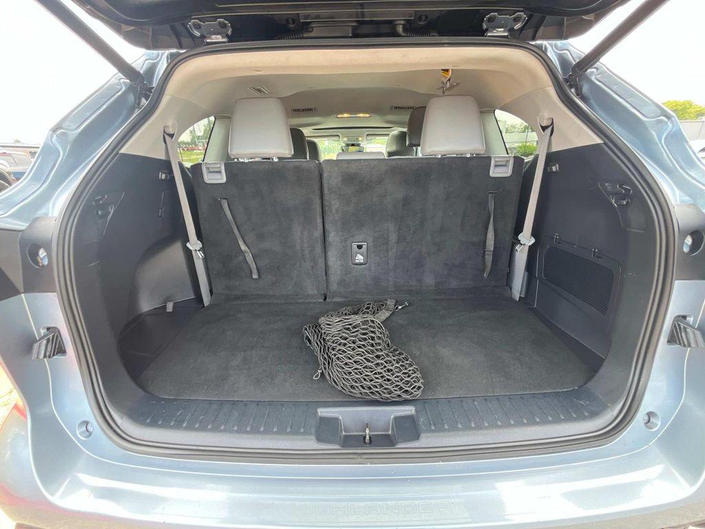 used 2023 Toyota Highlander car, priced at $35,900