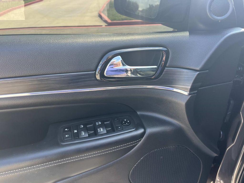 used 2021 Jeep Grand Cherokee car, priced at $24,990