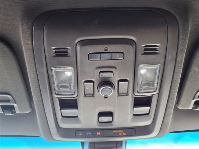 used 2021 GMC Yukon car, priced at $45,390