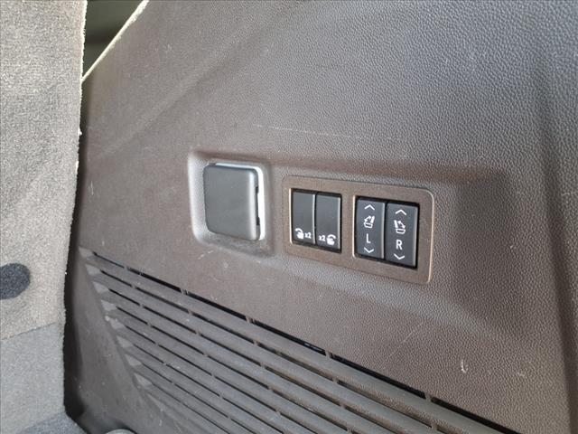 used 2021 GMC Yukon car, priced at $45,390