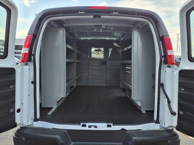 new 2025 GMC Savana 2500 car, priced at $47,438