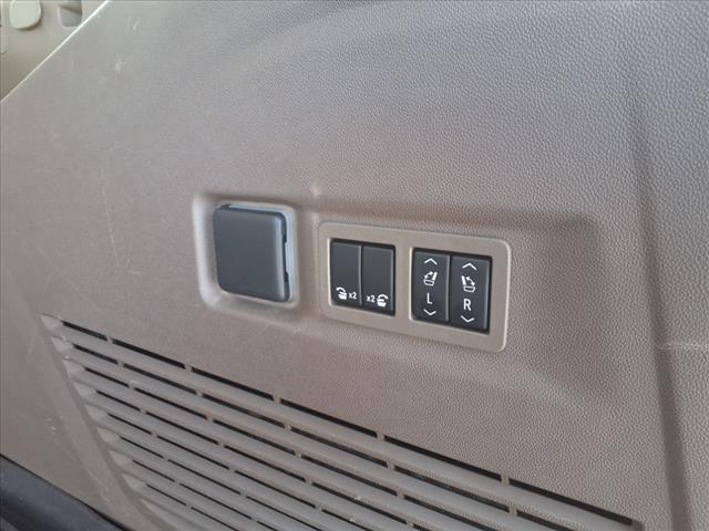 used 2023 GMC Yukon XL car, priced at $67,110