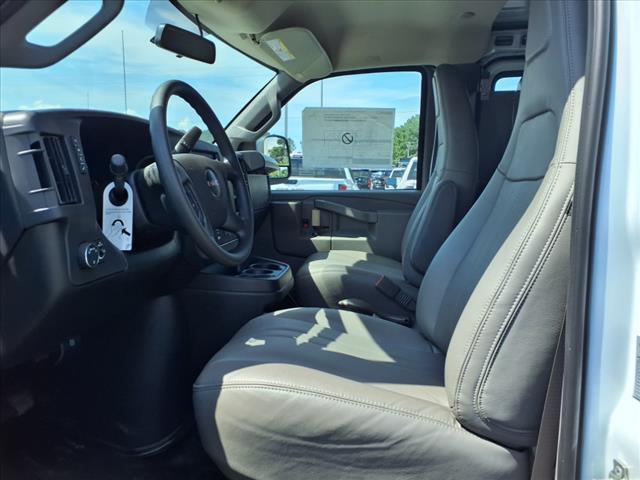 new 2025 GMC Savana 2500 car, priced at $47,438