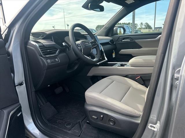 new 2025 GMC Acadia car, priced at $50,175