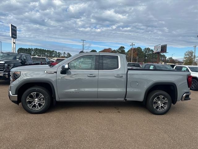 new 2025 GMC Sierra 1500 car, priced at $51,560