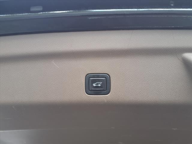 used 2022 GMC Yukon car, priced at $60,922