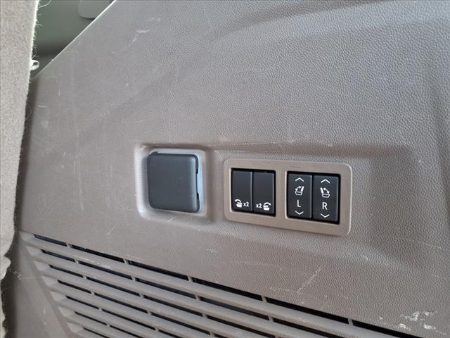 used 2022 GMC Yukon car, priced at $60,922