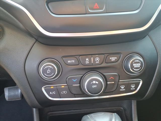 used 2019 Jeep Cherokee car, priced at $14,000