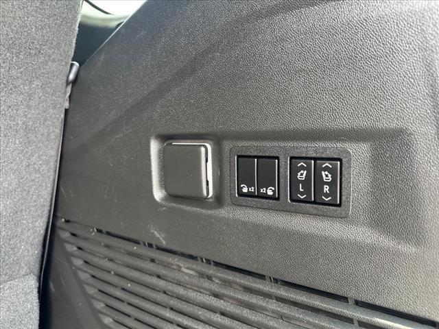 used 2022 GMC Yukon car, priced at $55,740