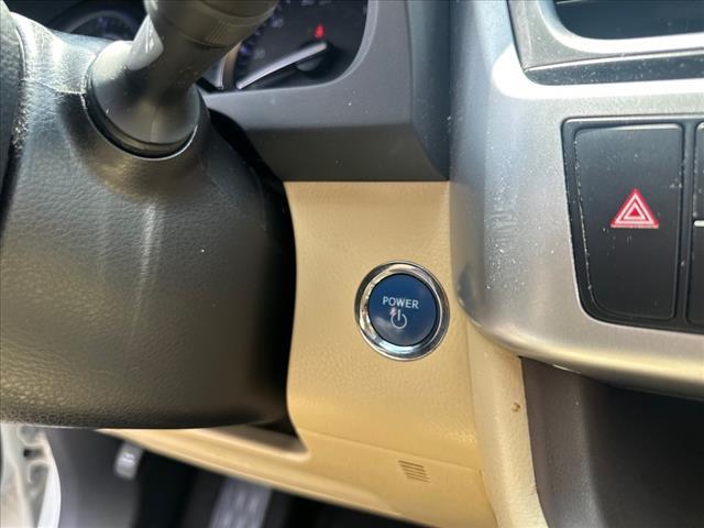 used 2019 Toyota Highlander Hybrid car, priced at $32,164