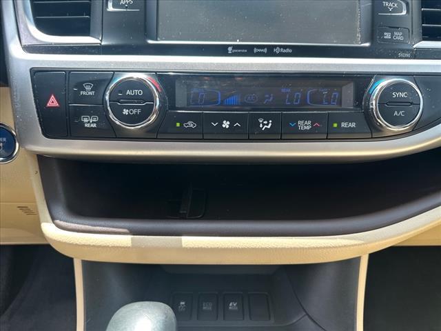 used 2019 Toyota Highlander Hybrid car, priced at $32,164