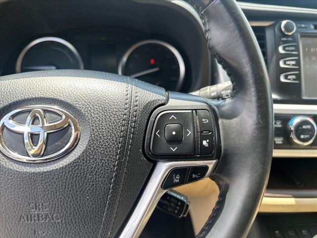 used 2019 Toyota Highlander Hybrid car, priced at $32,164