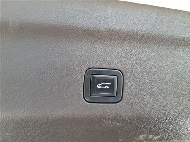 used 2023 GMC Yukon car, priced at $52,990