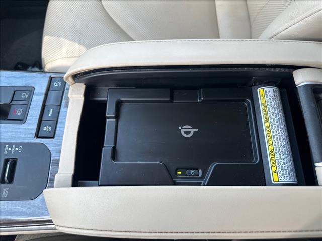 used 2020 Toyota Highlander car, priced at $31,261