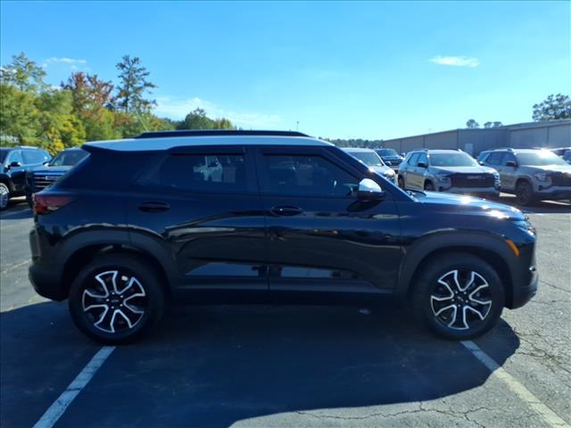 used 2025 Chevrolet TrailBlazer car, priced at $33,720