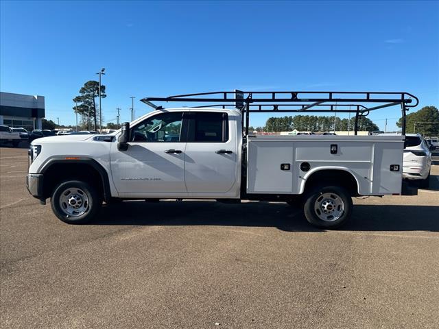 new 2024 GMC Sierra 2500 car, priced at $65,253