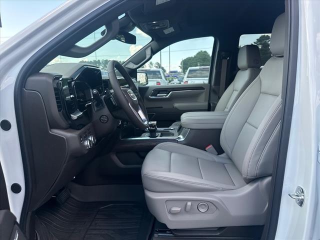 new 2025 GMC Sierra 1500 car, priced at $62,780