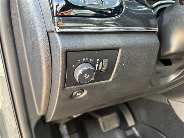 used 2021 Jeep Grand Cherokee car, priced at $32,890
