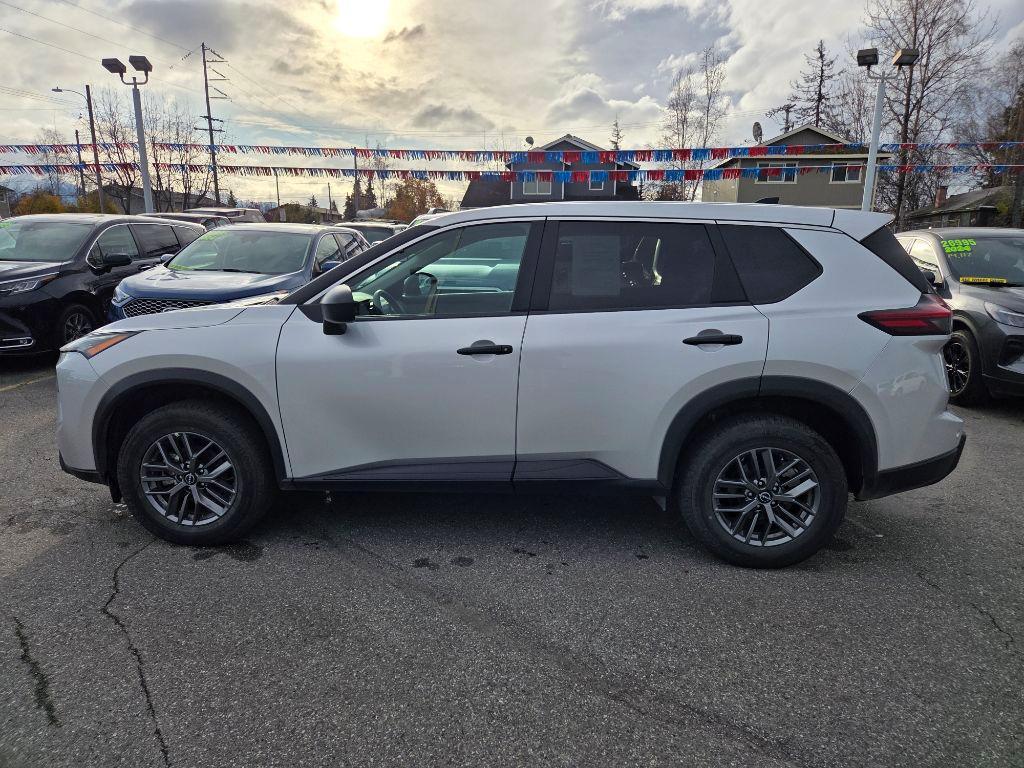 used 2024 Nissan Rogue car, priced at $22,995