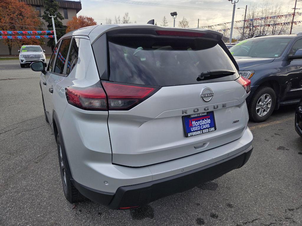 used 2024 Nissan Rogue car, priced at $22,995
