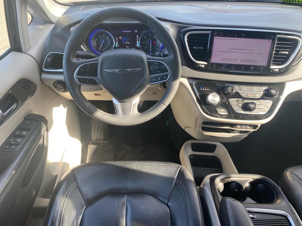 used 2022 Chrysler Pacifica car, priced at $20,995