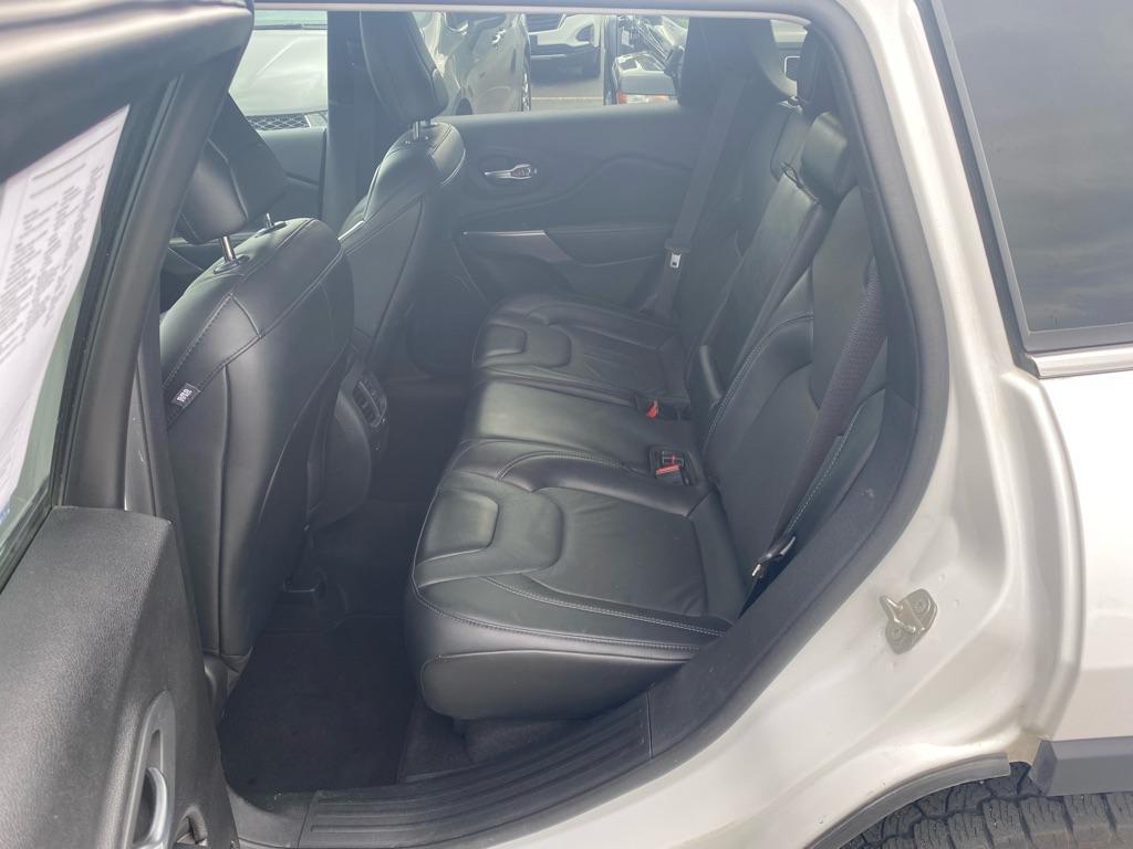 used 2022 Jeep Cherokee car, priced at $26,995