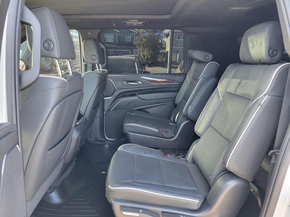 used 2022 Cadillac Escalade ESV car, priced at $81,995