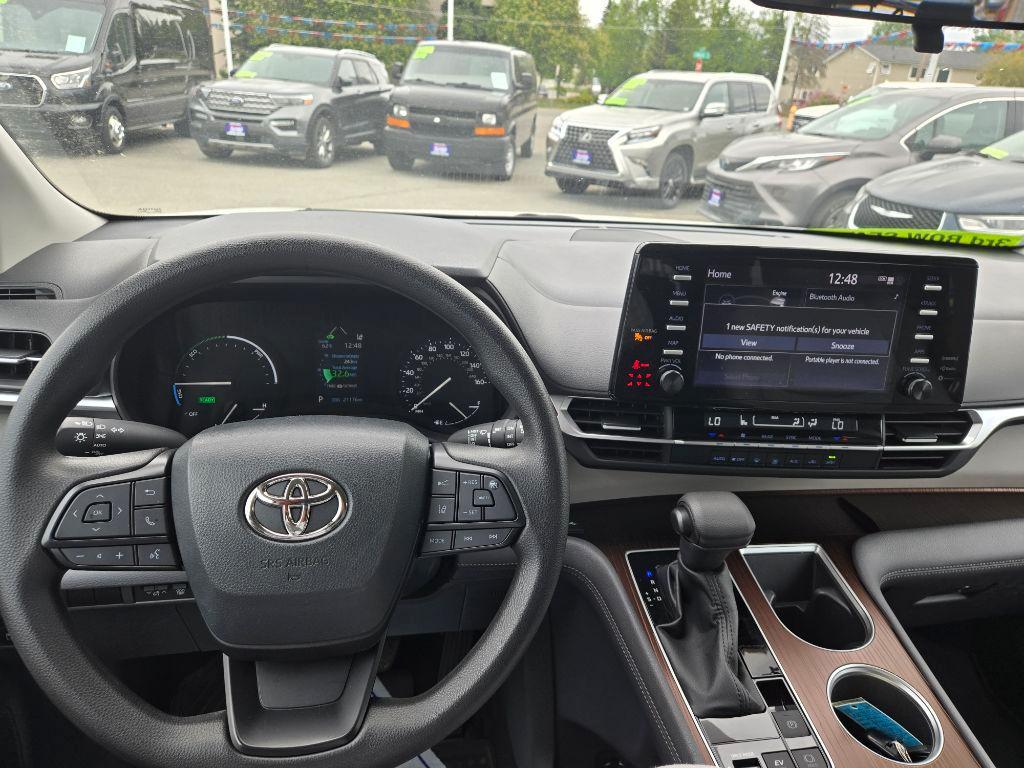 used 2023 Toyota Sienna car, priced at $37,995
