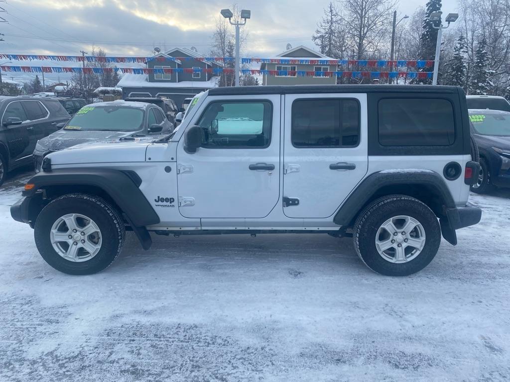 used 2022 Jeep Wrangler Unlimited car, priced at $27,995