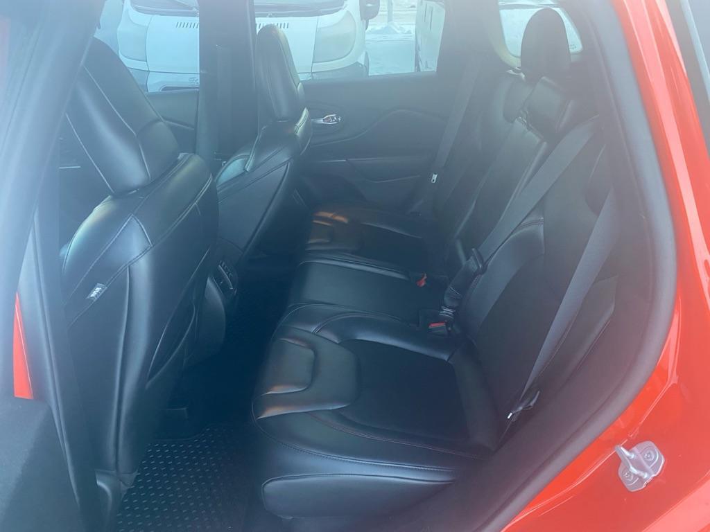 used 2021 Jeep Cherokee car, priced at $25,995