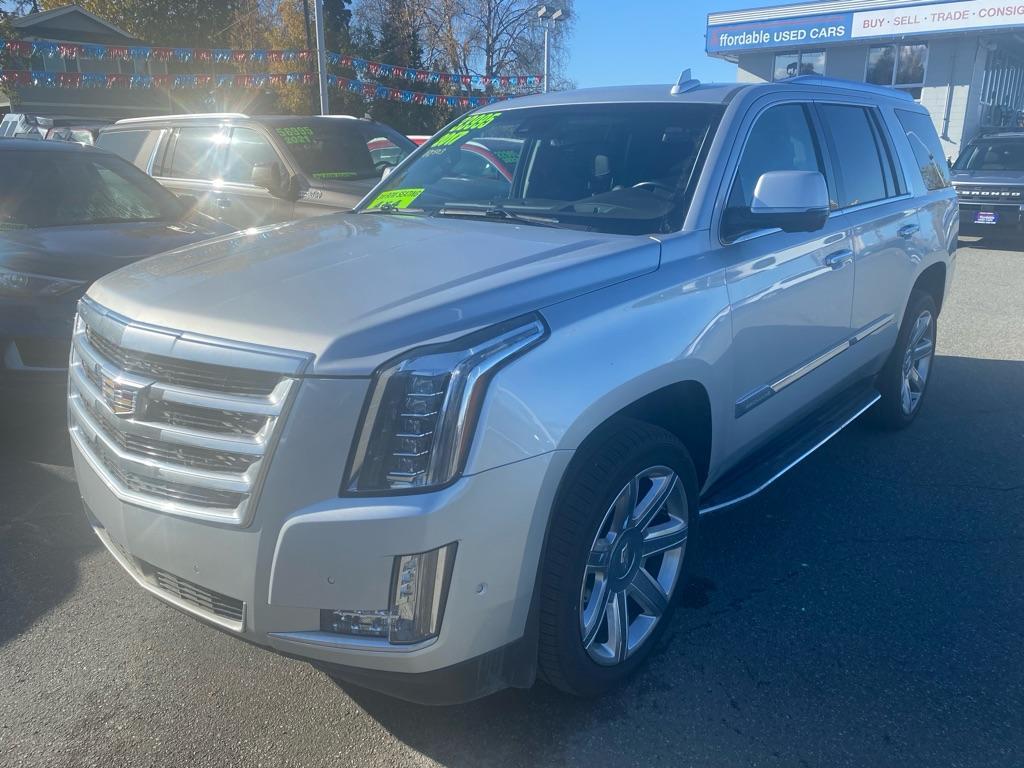 used 2017 Cadillac Escalade car, priced at $33,995