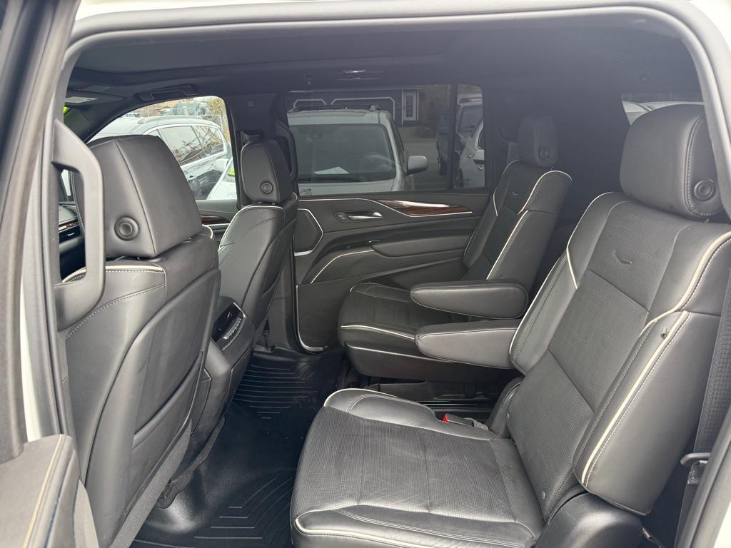 used 2022 Cadillac Escalade ESV car, priced at $72,995