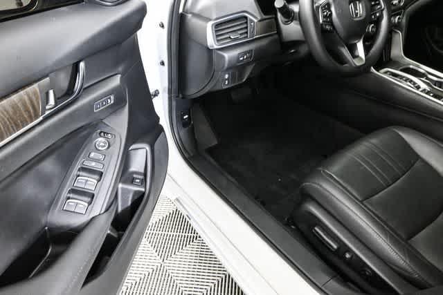 used 2020 Honda Accord Hybrid car, priced at $22,811