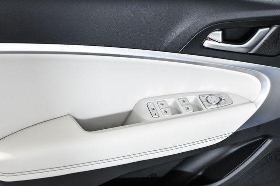 used 2025 Genesis G70 car