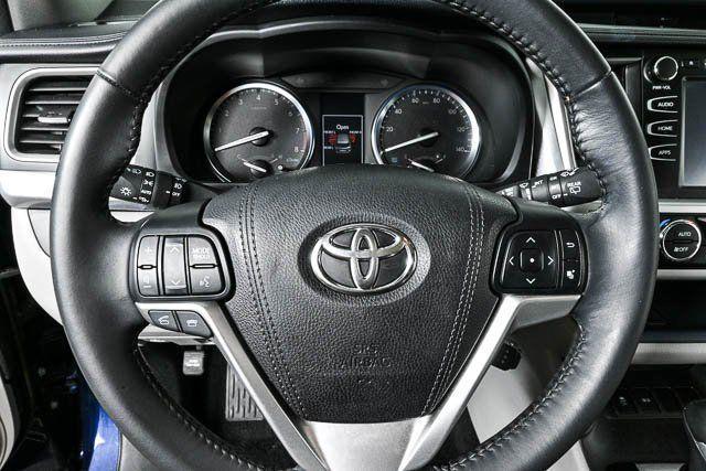 used 2015 Toyota Highlander car, priced at $16,500