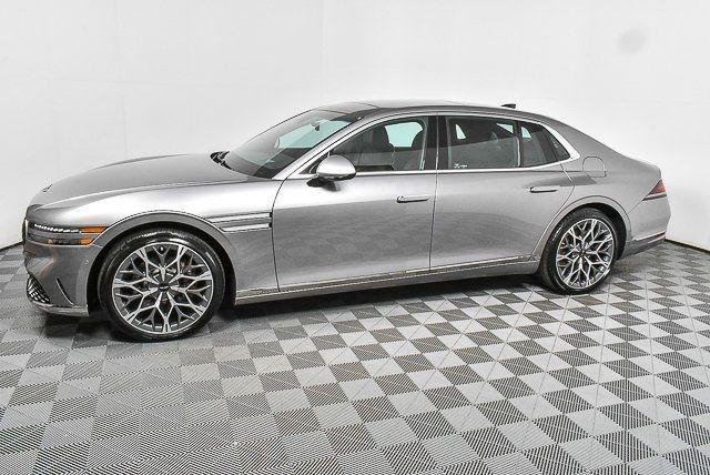 new 2025 Genesis G90 car, priced at $100,900