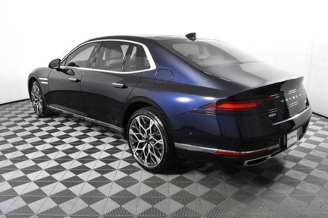 new 2025 Genesis G90 car, priced at $100,295