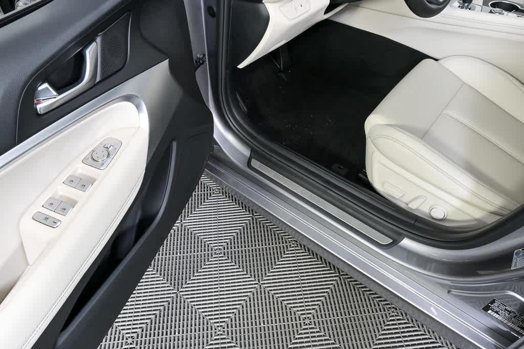 new 2026 Genesis G70 car, priced at $45,990