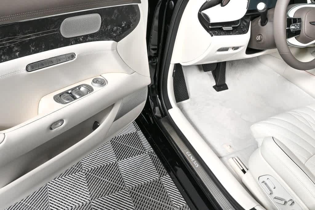 new 2026 Genesis G90 car, priced at $106,835