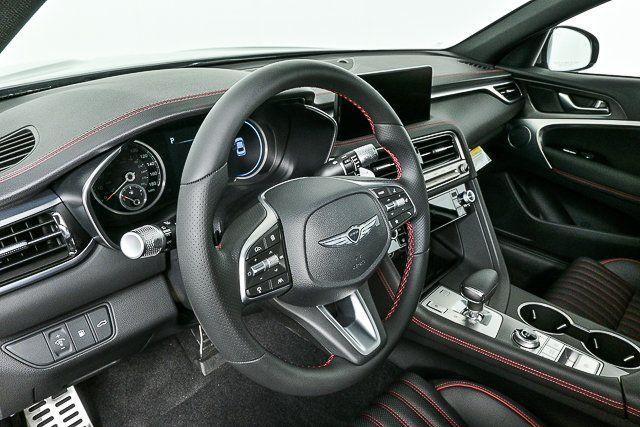 used 2025 Genesis G70 car