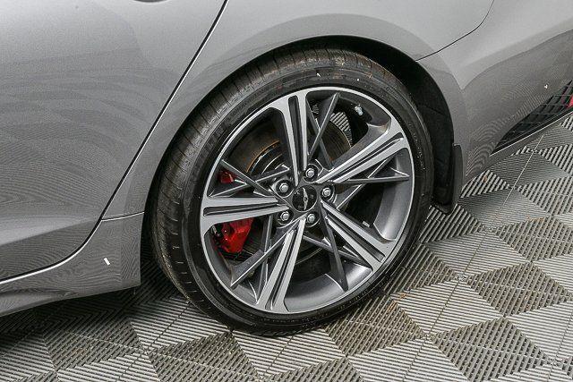 used 2025 Genesis G70 car
